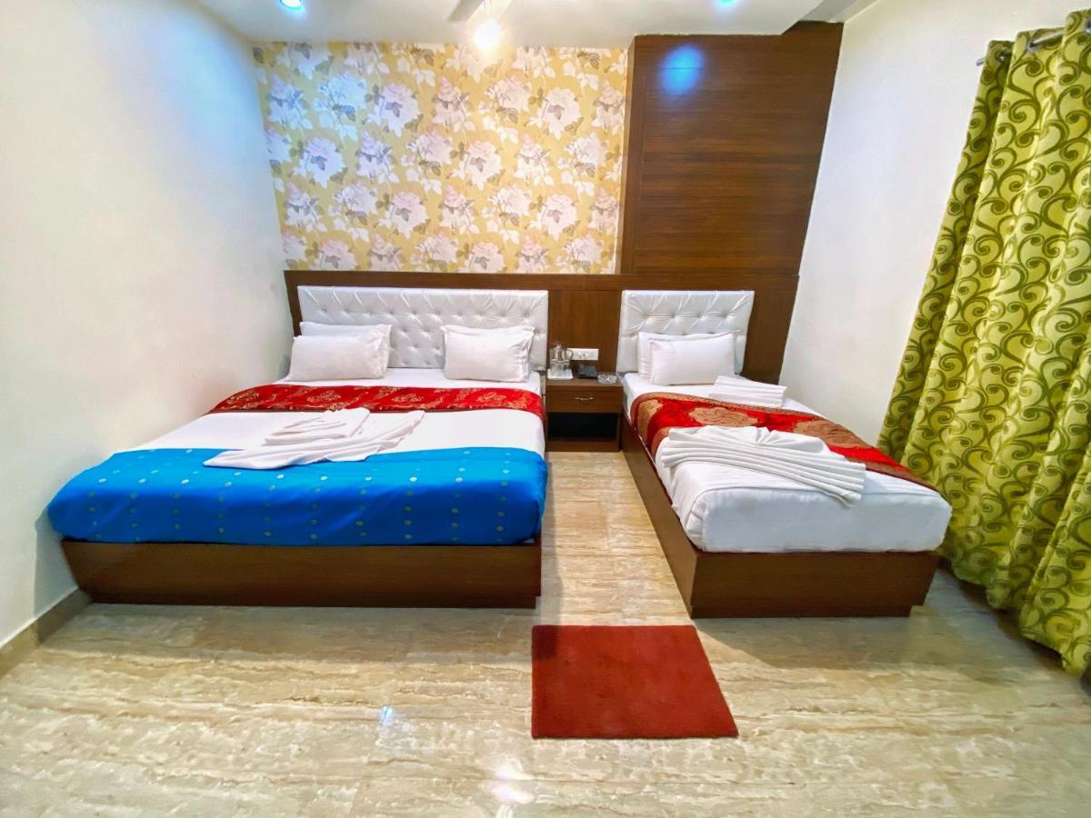 Hotel Midcity Varanasi Exterior photo