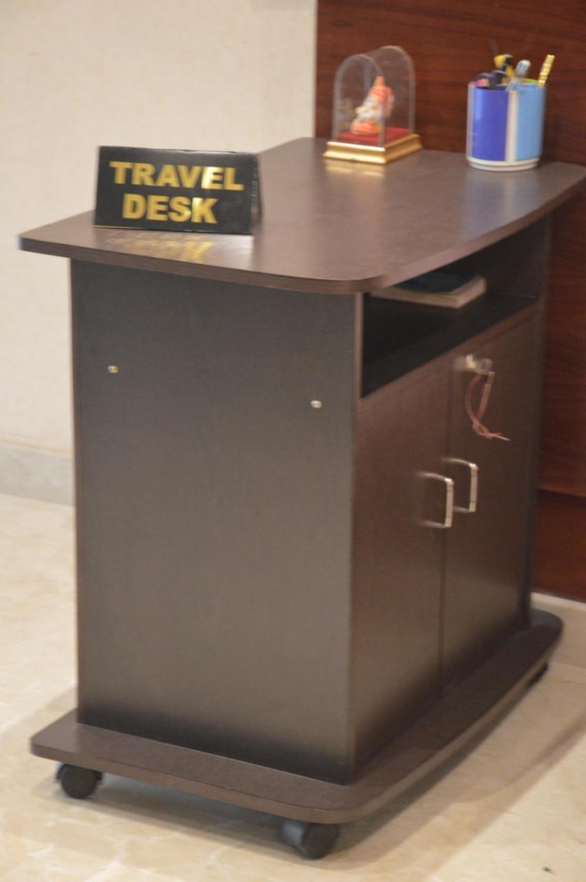 Hotel Midcity Varanasi Exterior photo
